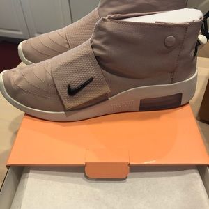 Nike fear of god moc